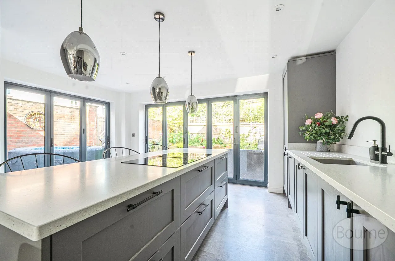 Hanbury Square, Petersfield, GU31, photo 5