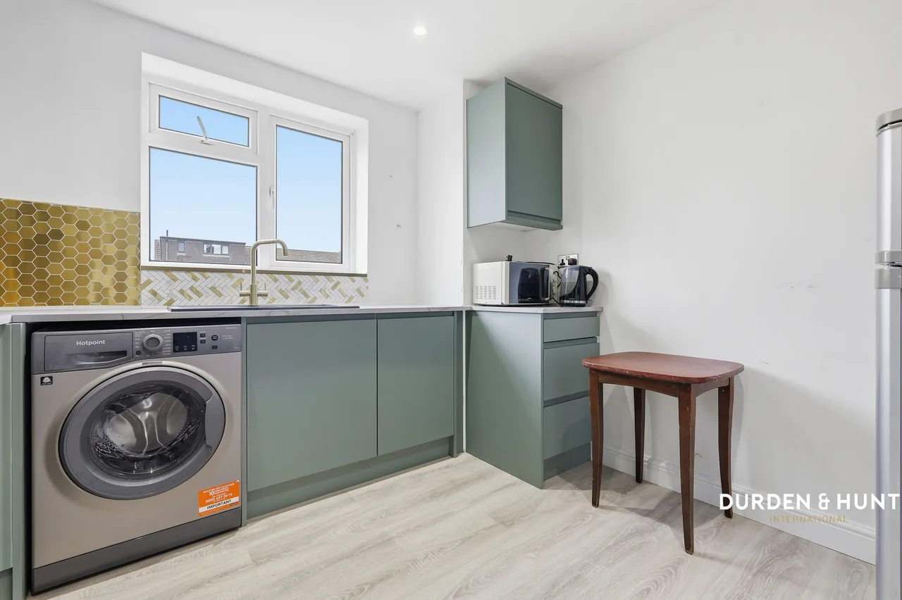 Loughton Way, Buckhurst Hill, IG9, photo 8