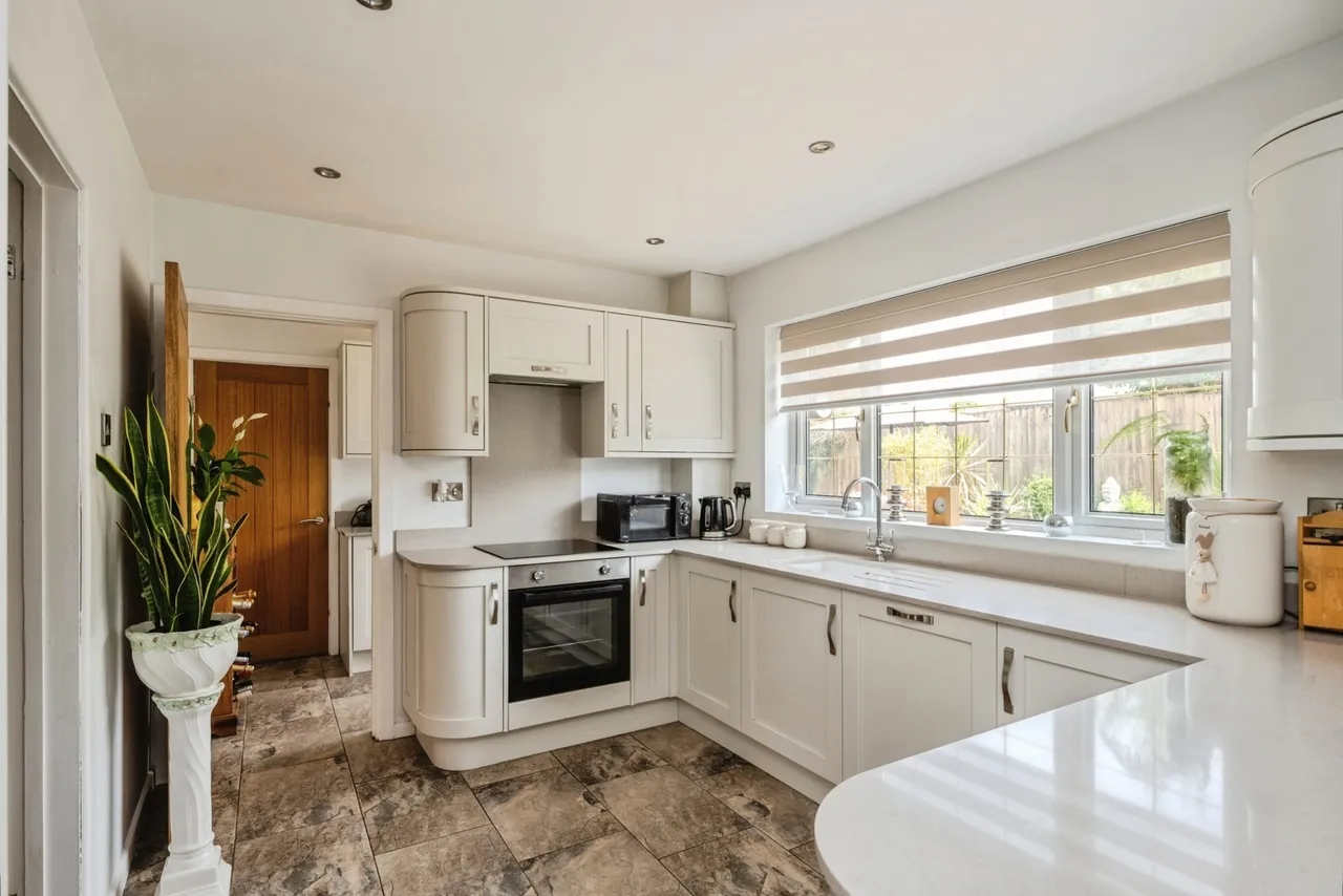 The Croft, Loughor, SA4, photo 9