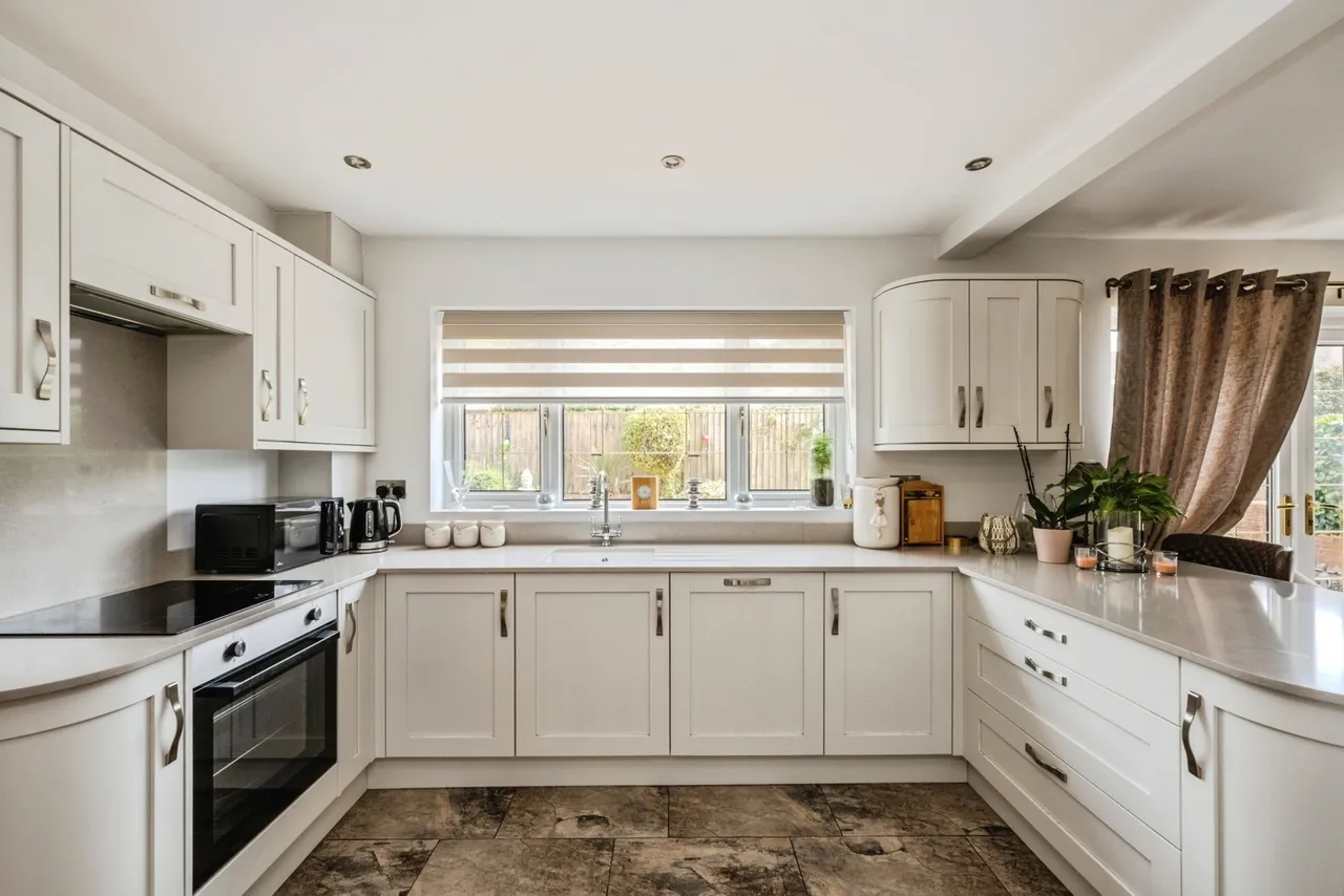 The Croft, Loughor, SA4, photo 10