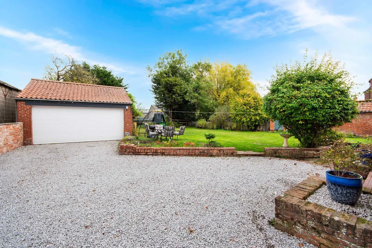 Town Street, Clayworth, DN22, photo 3