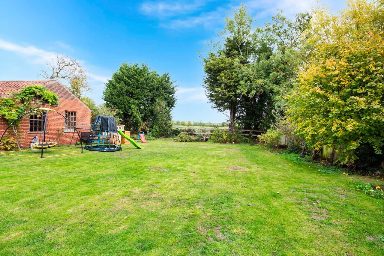 Town Street, Clayworth, DN22, photo 23