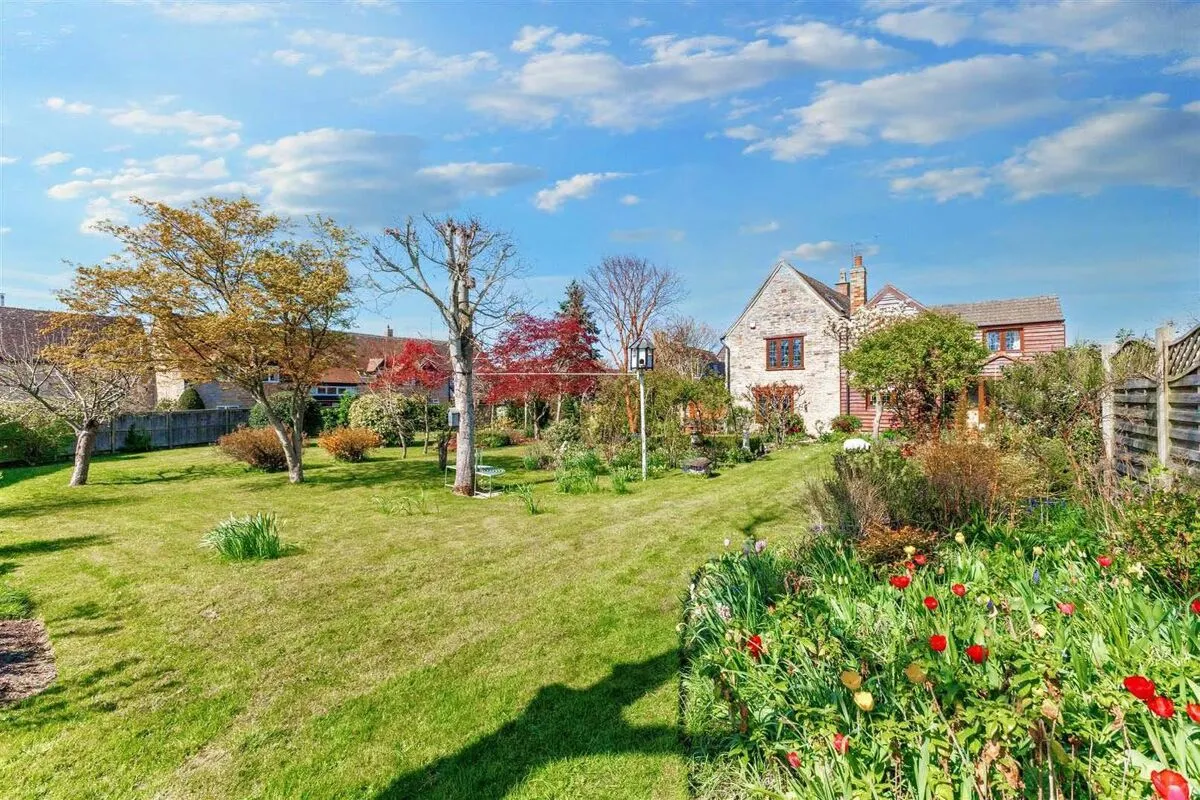Blakes Hill, North Littleton, WR11, photo 24