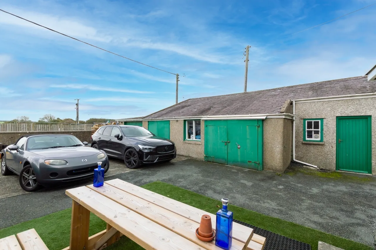 Bodffordd, Llangefni, photo 12