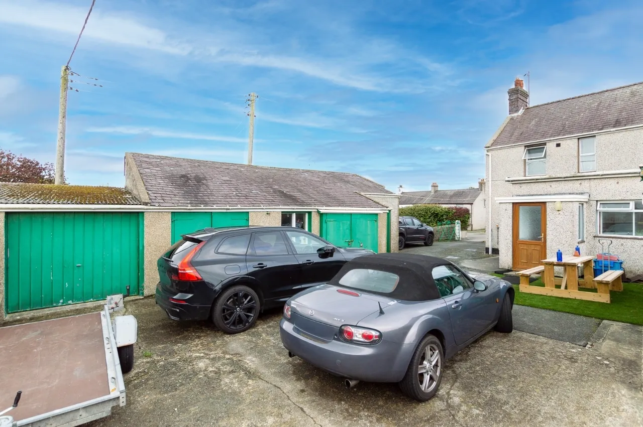 Bodffordd, Llangefni, photo 19