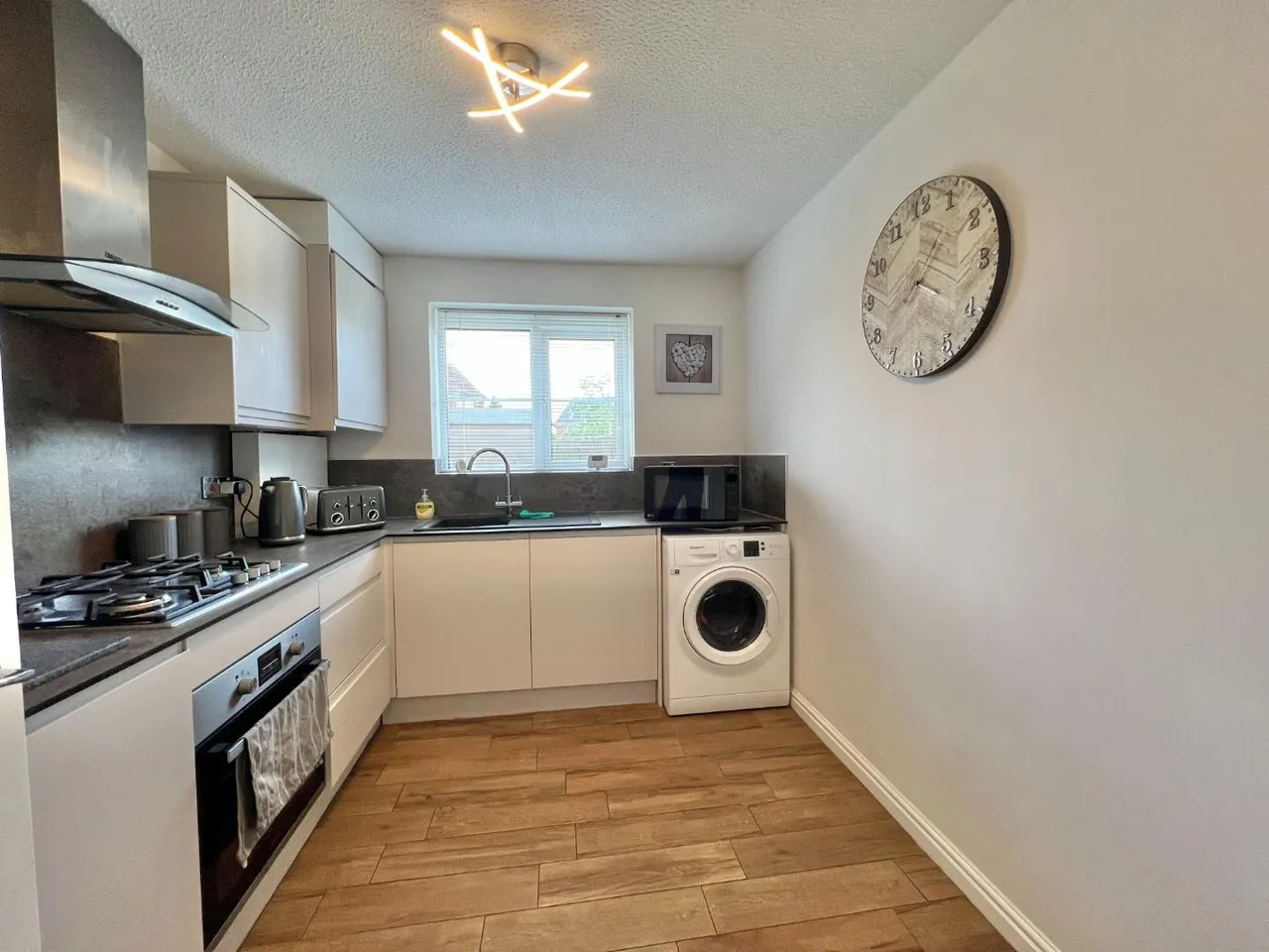 Walton Crescent, St Helens, DL14, photo 6