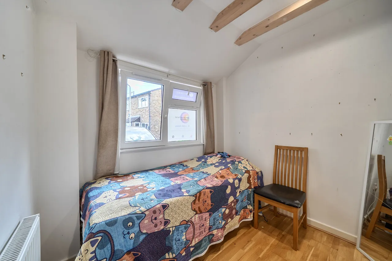 Rushes Mead, Uxbridge, UB8, photo 9