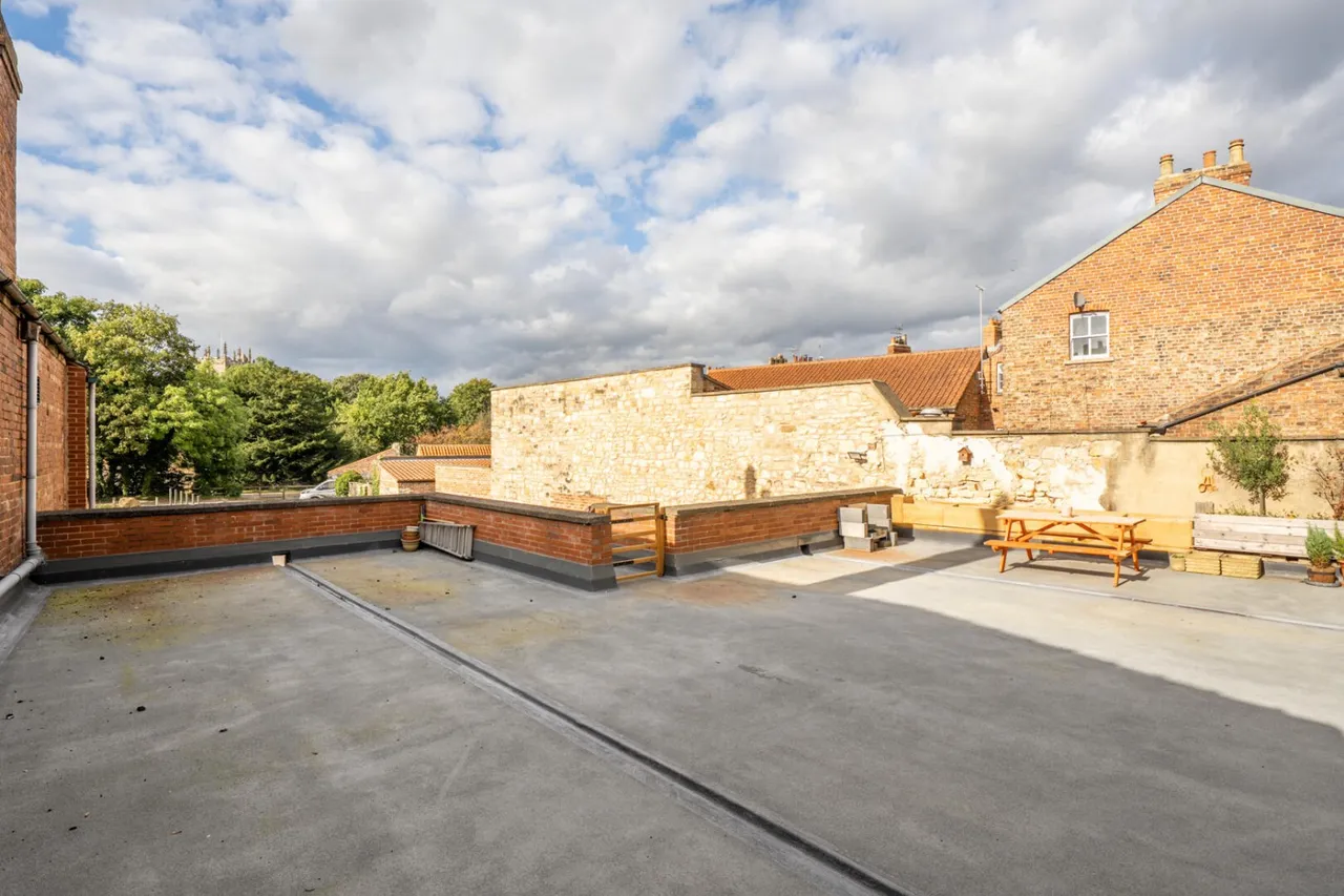 Bridge Street, Tadcaster, LS24, photo 10