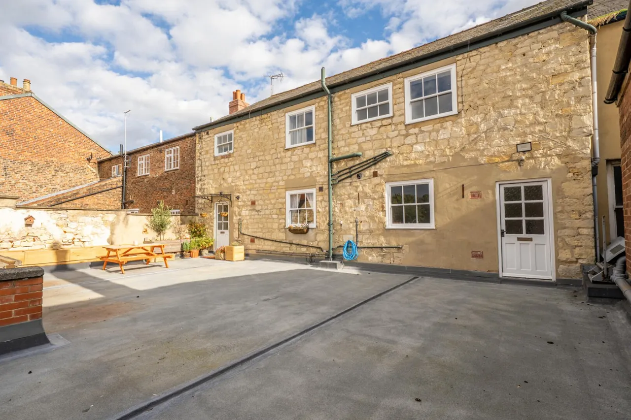 Bridge Street, Tadcaster, LS24, photo 8