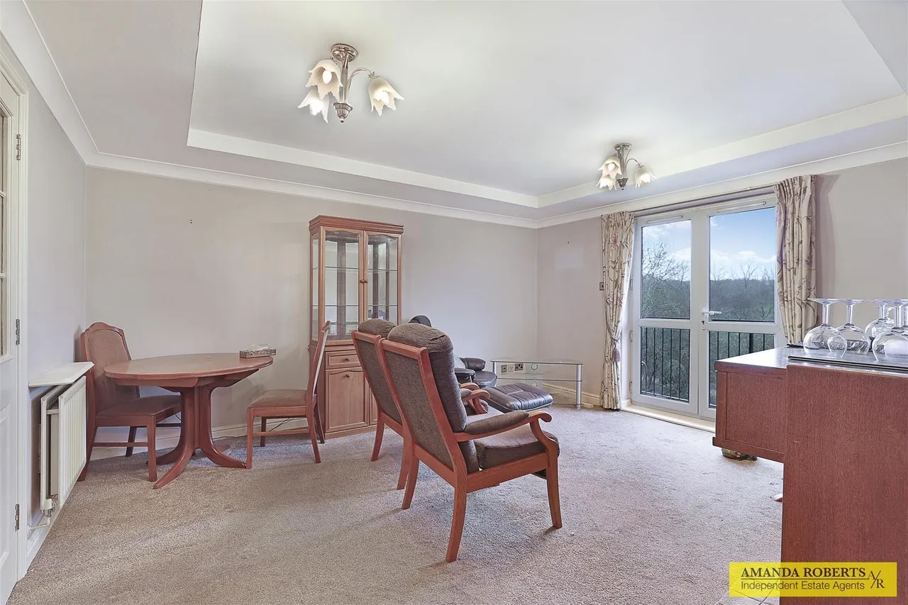 Walsingham House, Chingford, photo 3