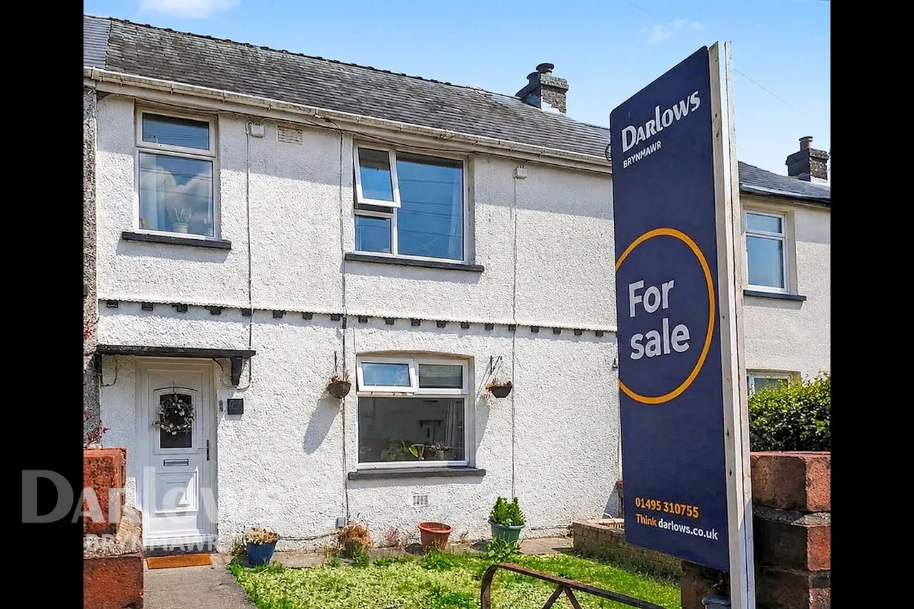3 bed house for sale, Lilian Grove, Ebbw Vale
