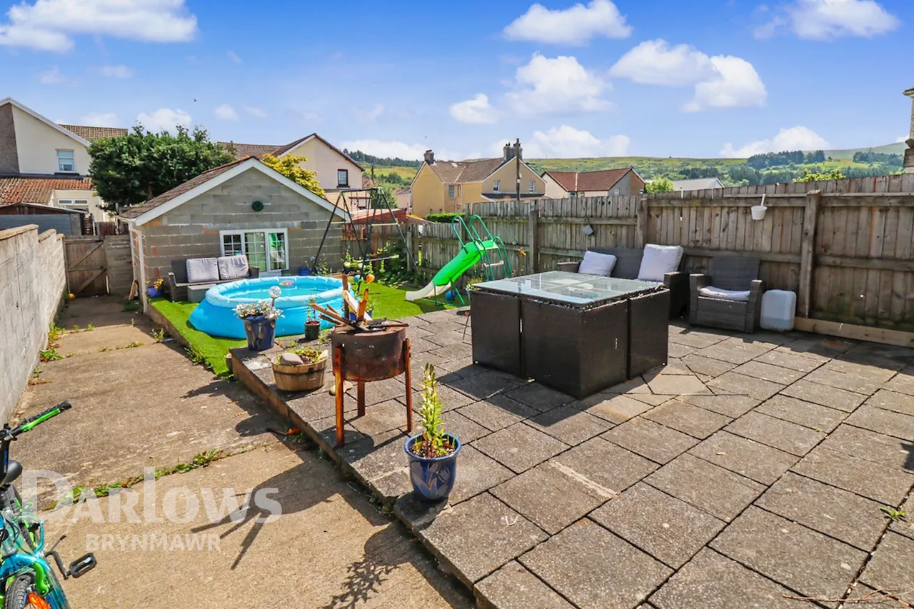 Lilian Grove, Ebbw Vale, photo 13