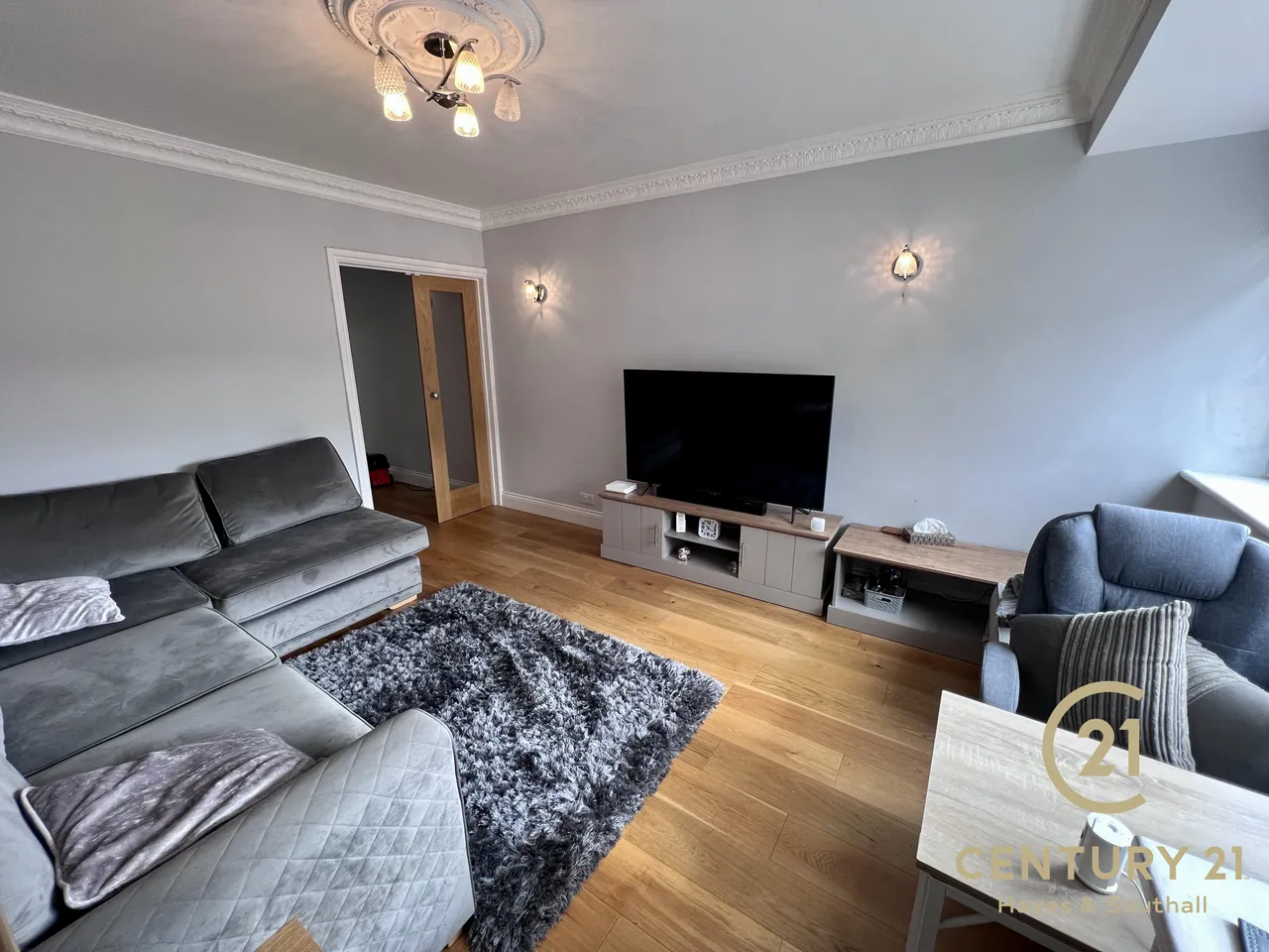 3 bed property to rent, Woodrow Ave, UB4