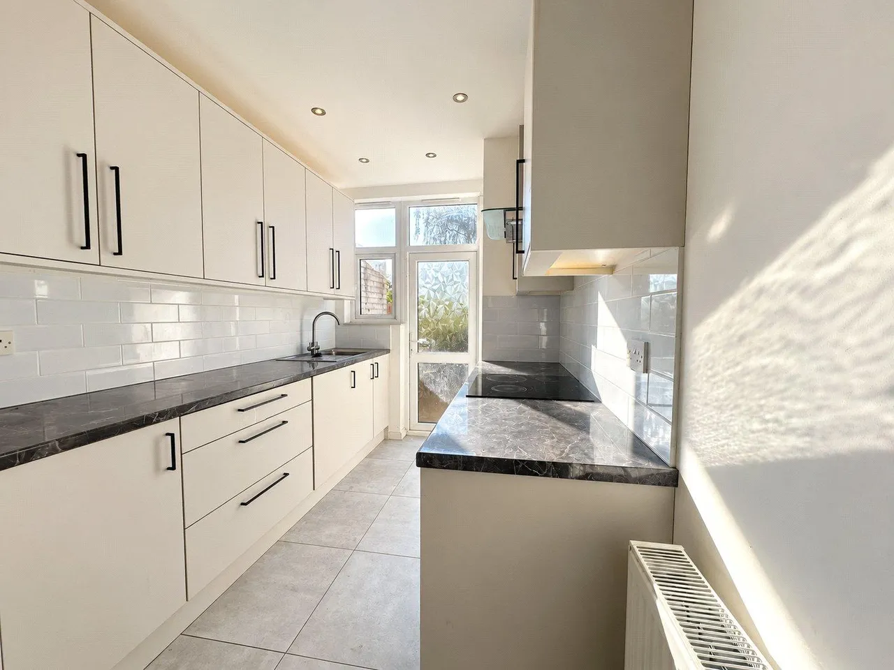 Thornsbeach Road, London, SE6, photo 5