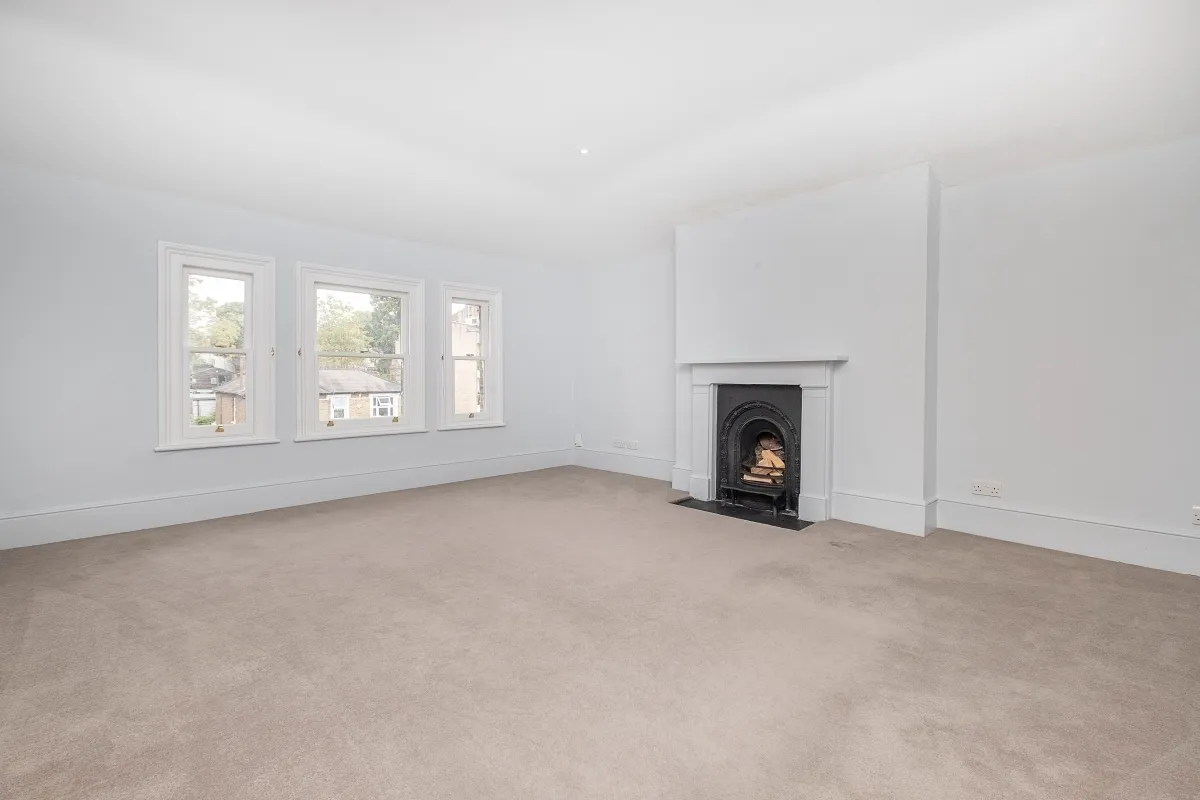 Queens Road Kingston Upon Thames KT2, photo 3