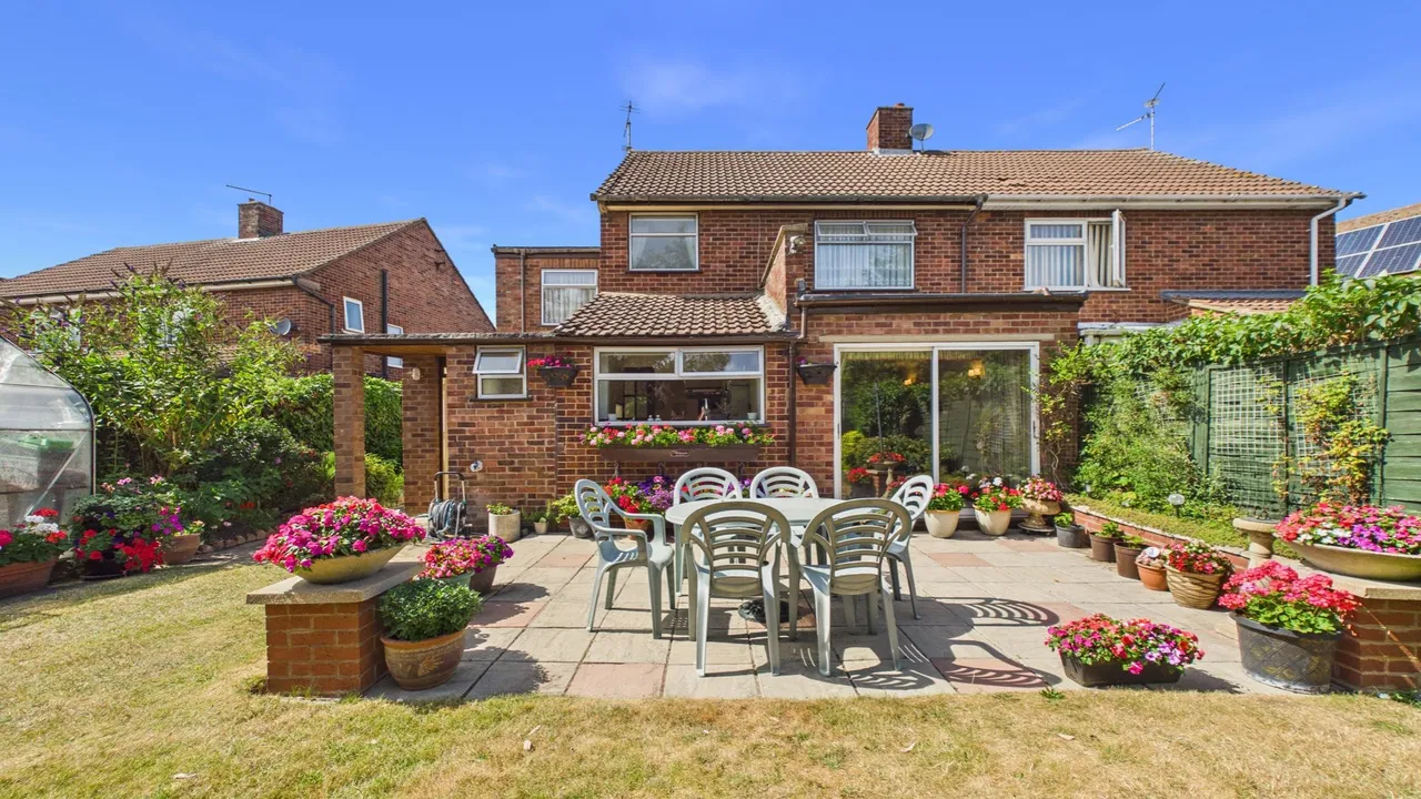 Francis Gardens, Peterborough, PE1, photo 24