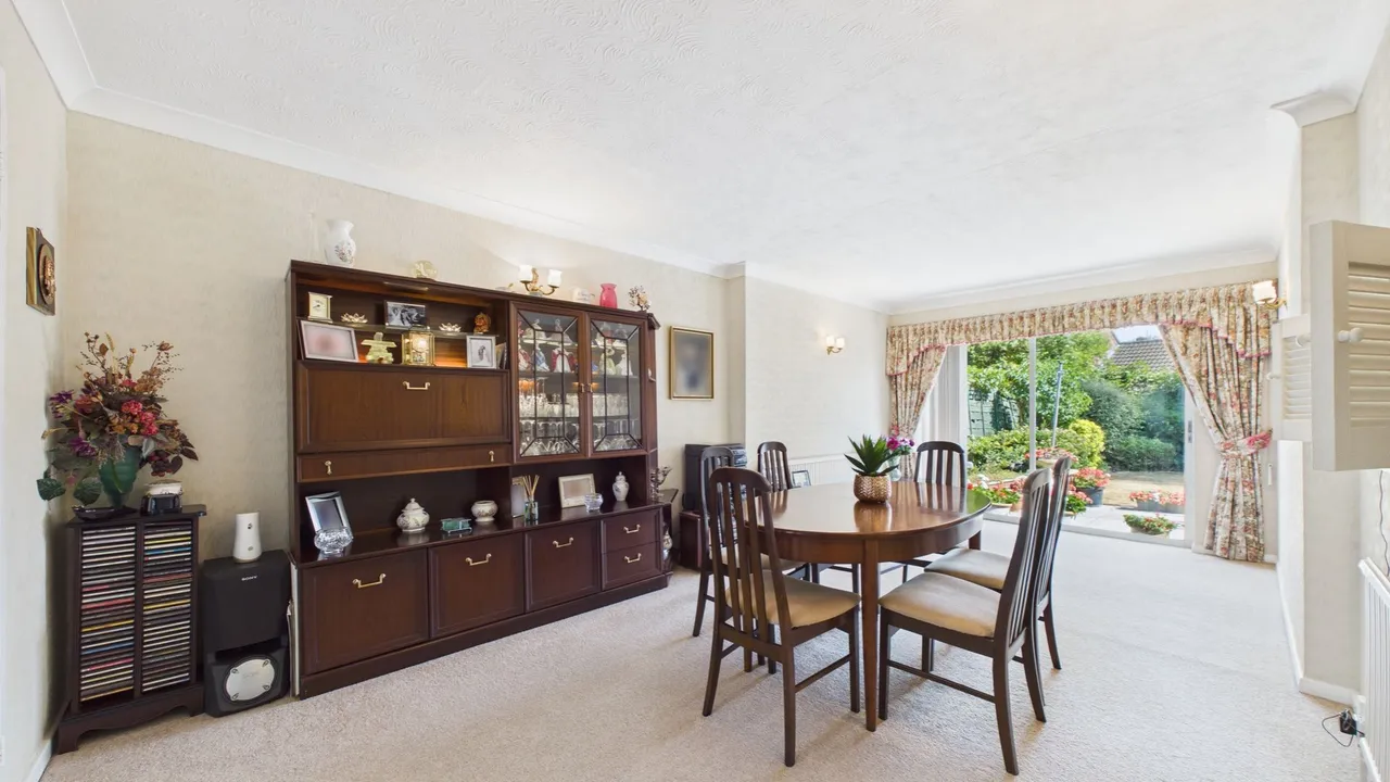 Francis Gardens, Peterborough, PE1, photo 4