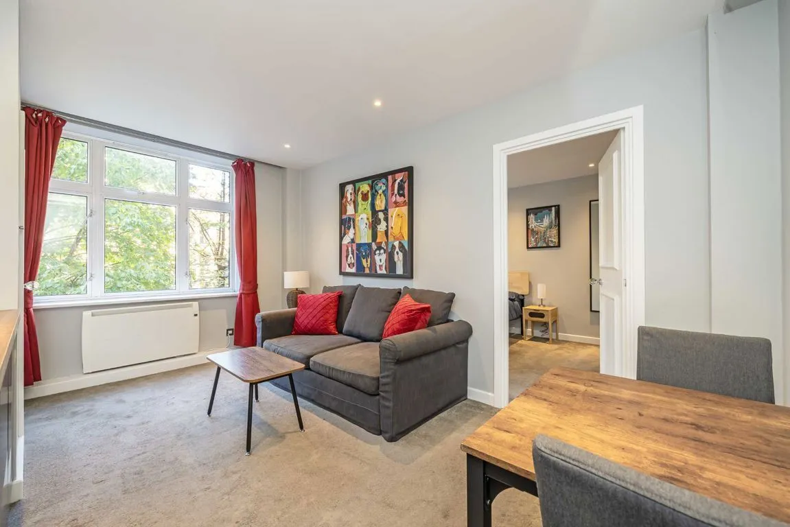 1 bed flat for sale, Fetter Lane, EC4A