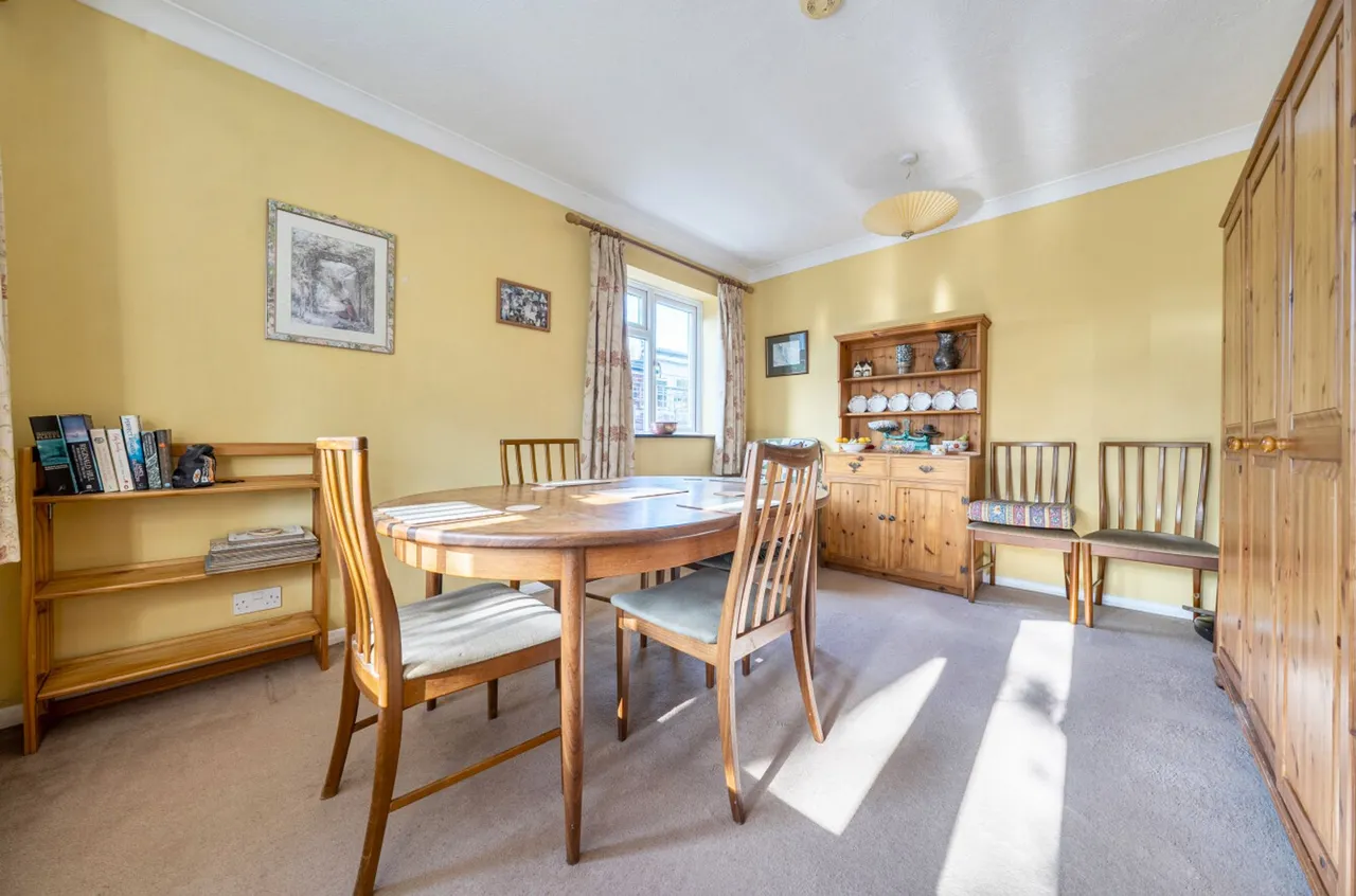 Albion Road, Selsey, PO20, photo 5