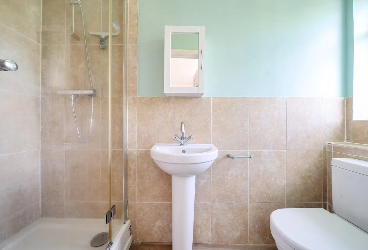 Glencairn Court, Gloucestershire, Lansdown Road, GL50 2NB, photo 7