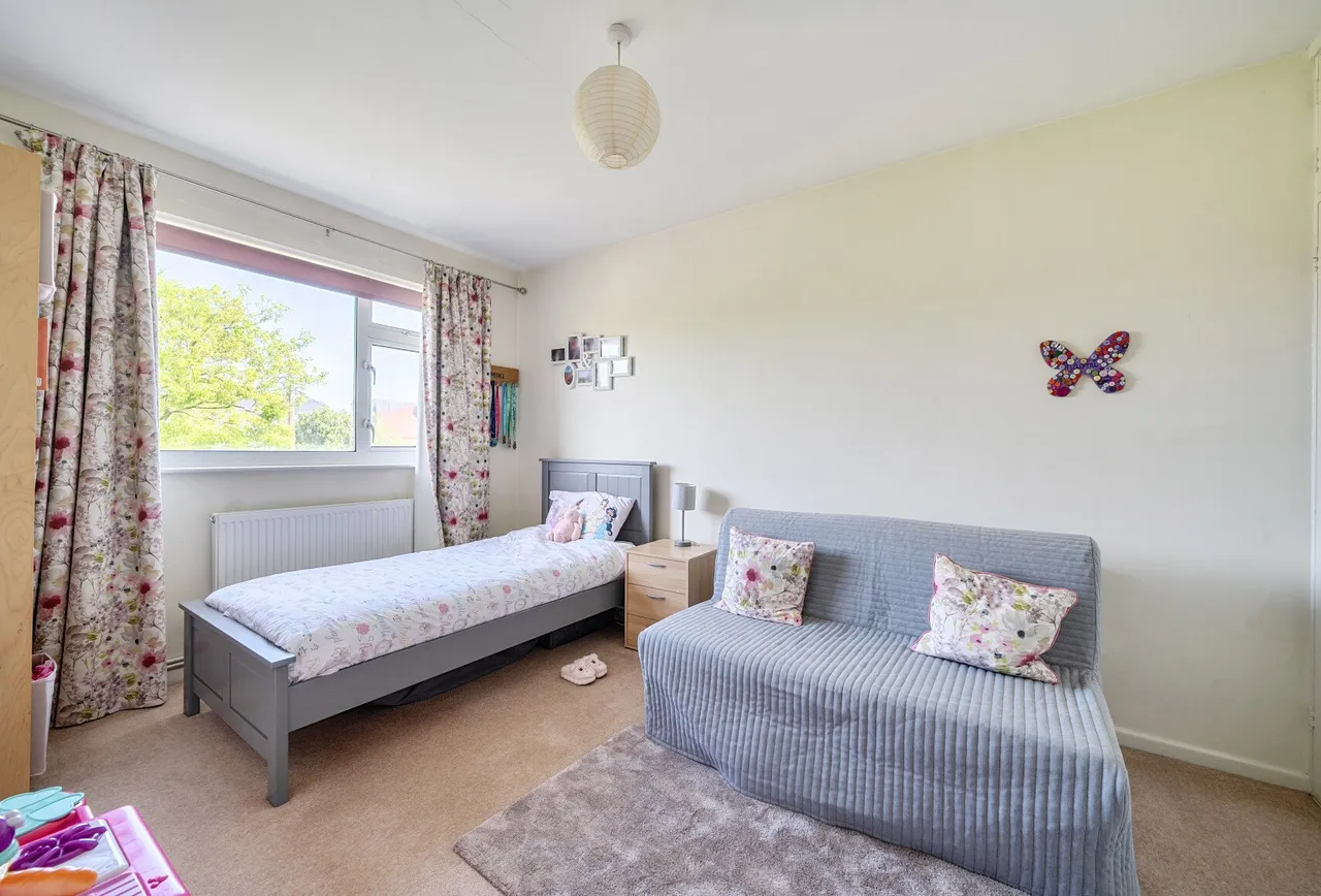 Glencairn Court, Gloucestershire, Lansdown Road, GL50 2NB, photo 4