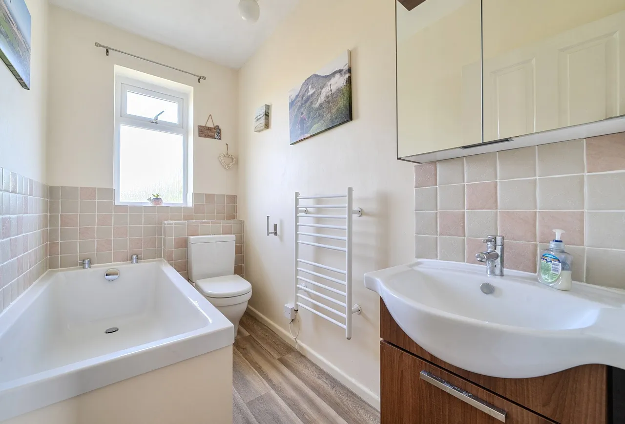 Glencairn Court, Gloucestershire, Lansdown Road, GL50 2NB, photo 6