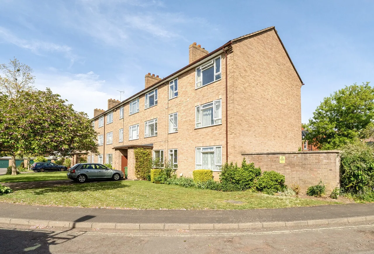Glencairn Court, Gloucestershire, Lansdown Road, GL50 2NB, photo 9