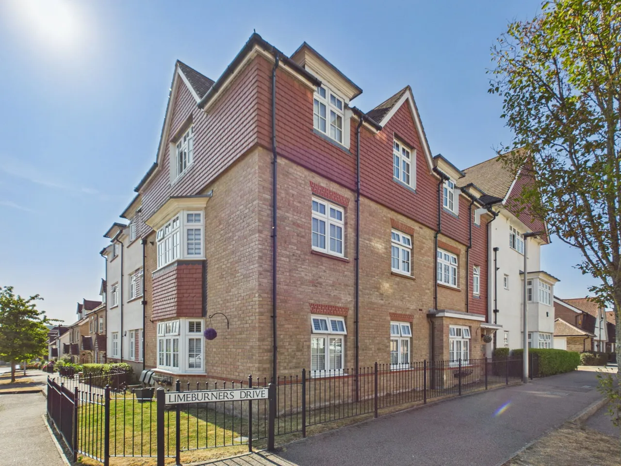 Limeburners Drive, St Andrews Park, ME2, photo 4