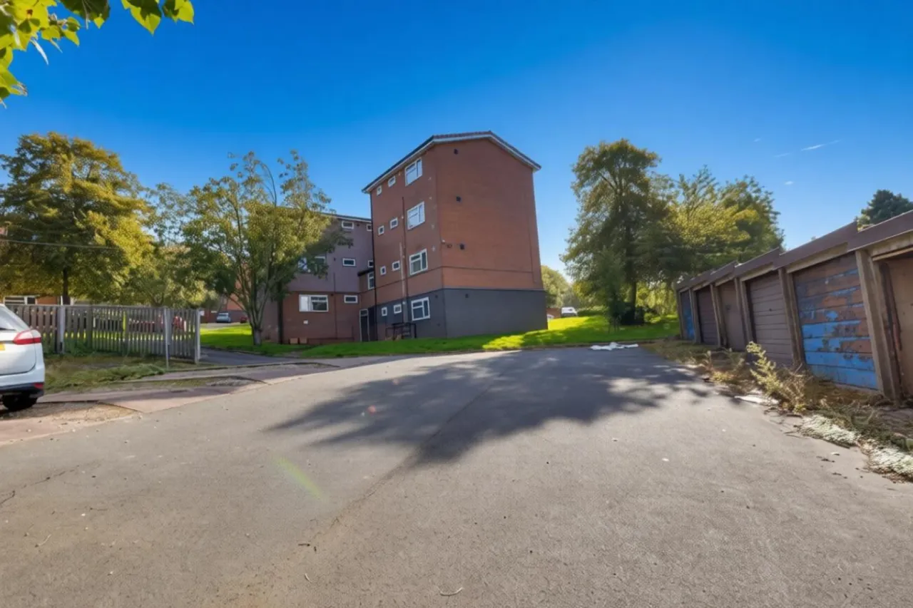 Hyacinth Court, Newcastle, photo 9