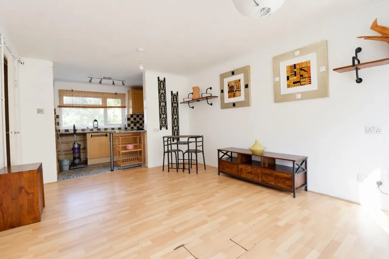 Hyacinth Court, Newcastle, photo 3