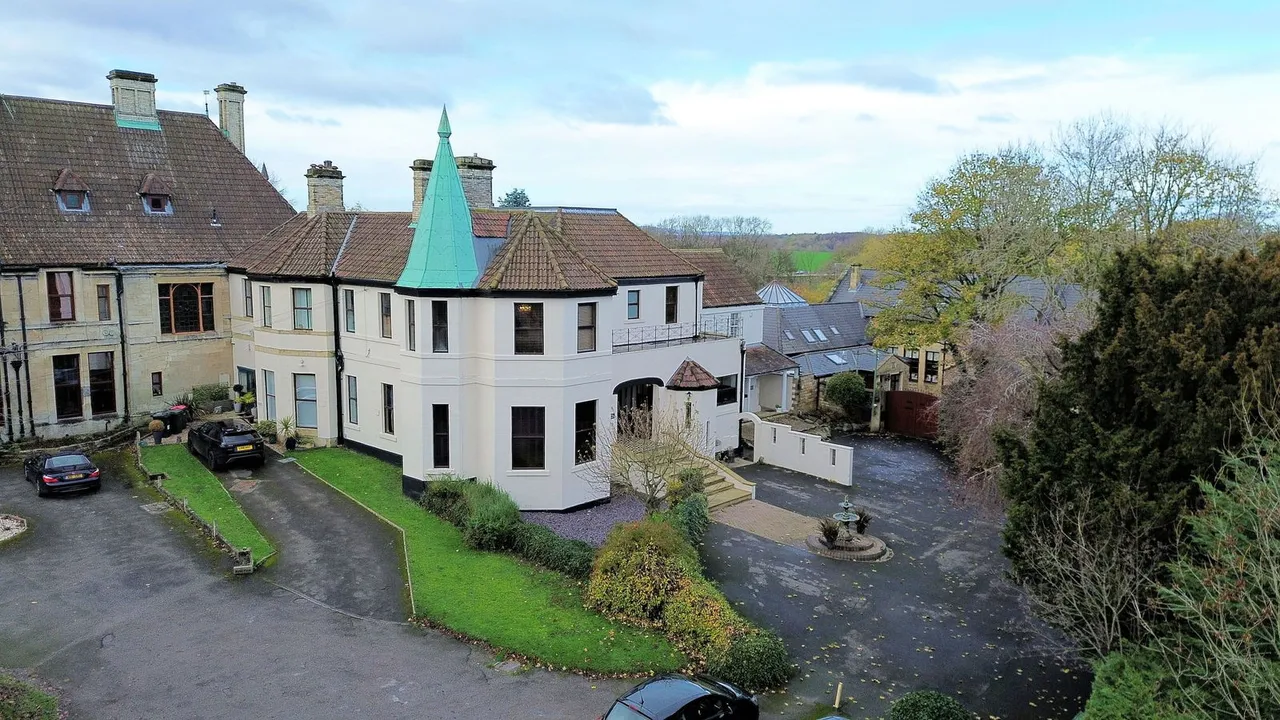 5 bed house for sale, Manor Road, Sheffield, S26