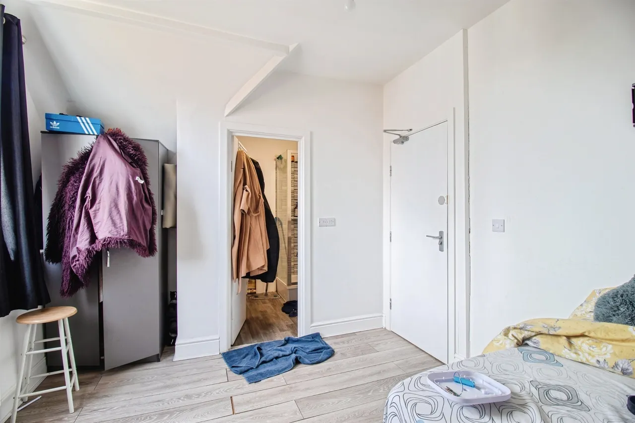 Ashleigh Road, Leicester, photo 11