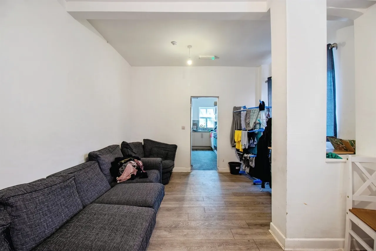 Ashleigh Road, Leicester, photo 9