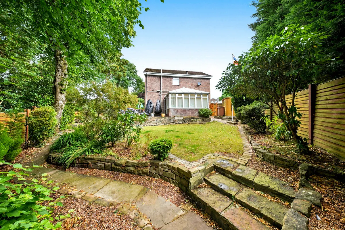 Rochdale, OL12, photo 25