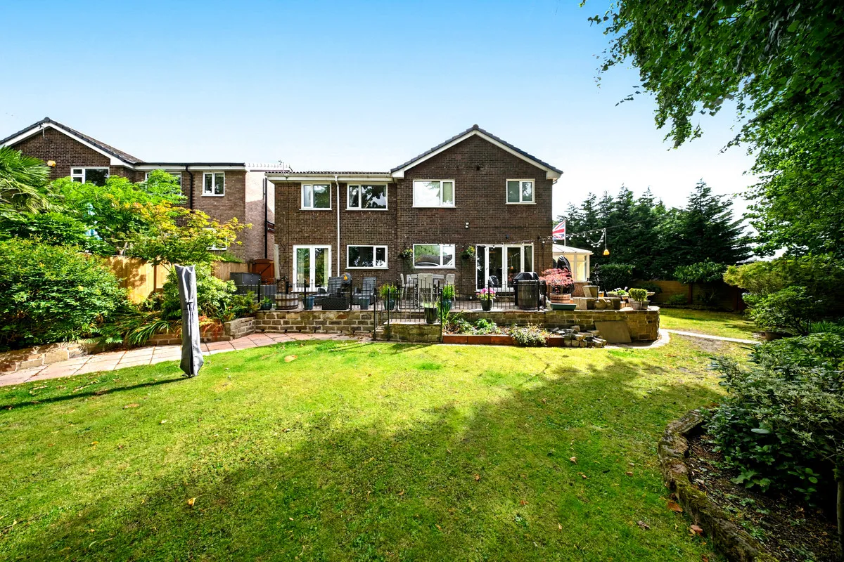 Rochdale, OL12, photo 21