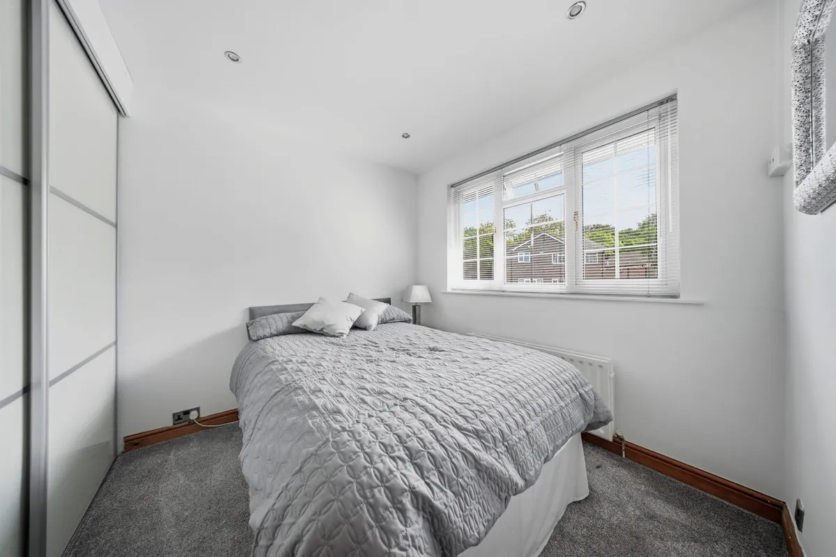 Rochdale, OL12, photo 15