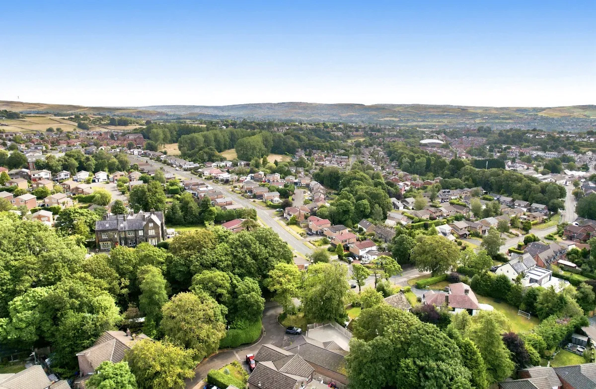 Rochdale, OL12, photo 31