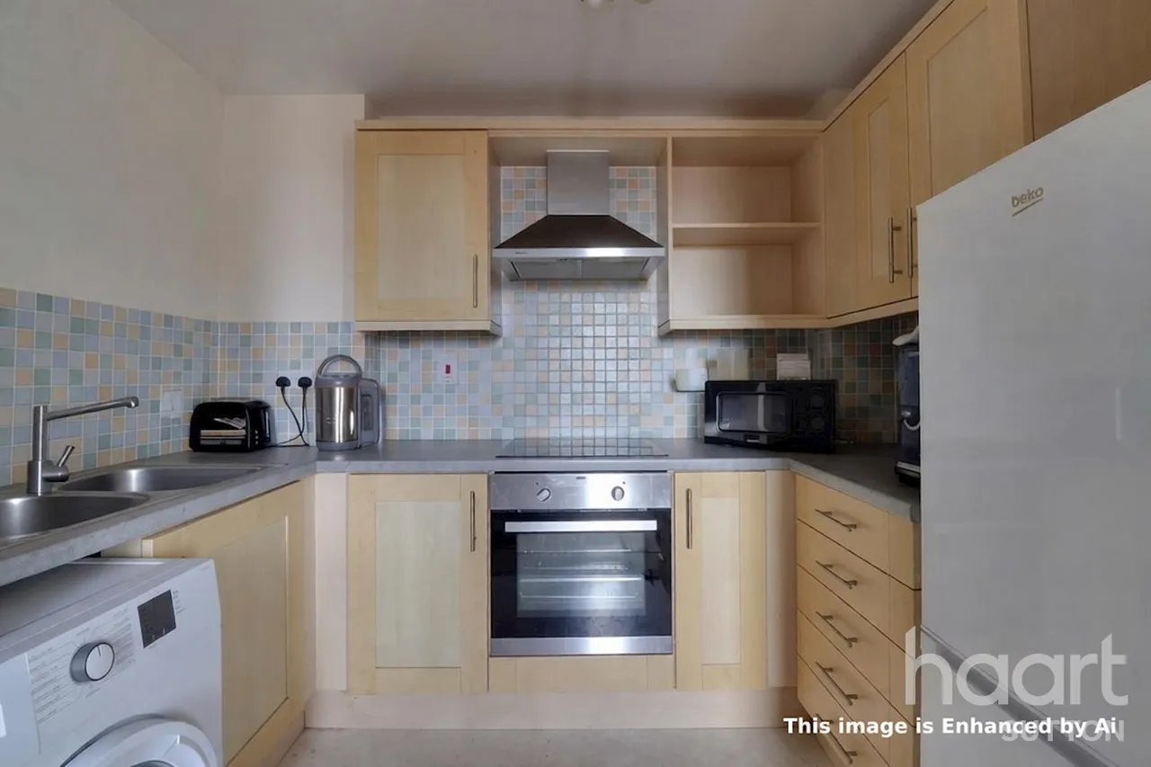 Cleeve Way, Sutton, SM1, photo 2