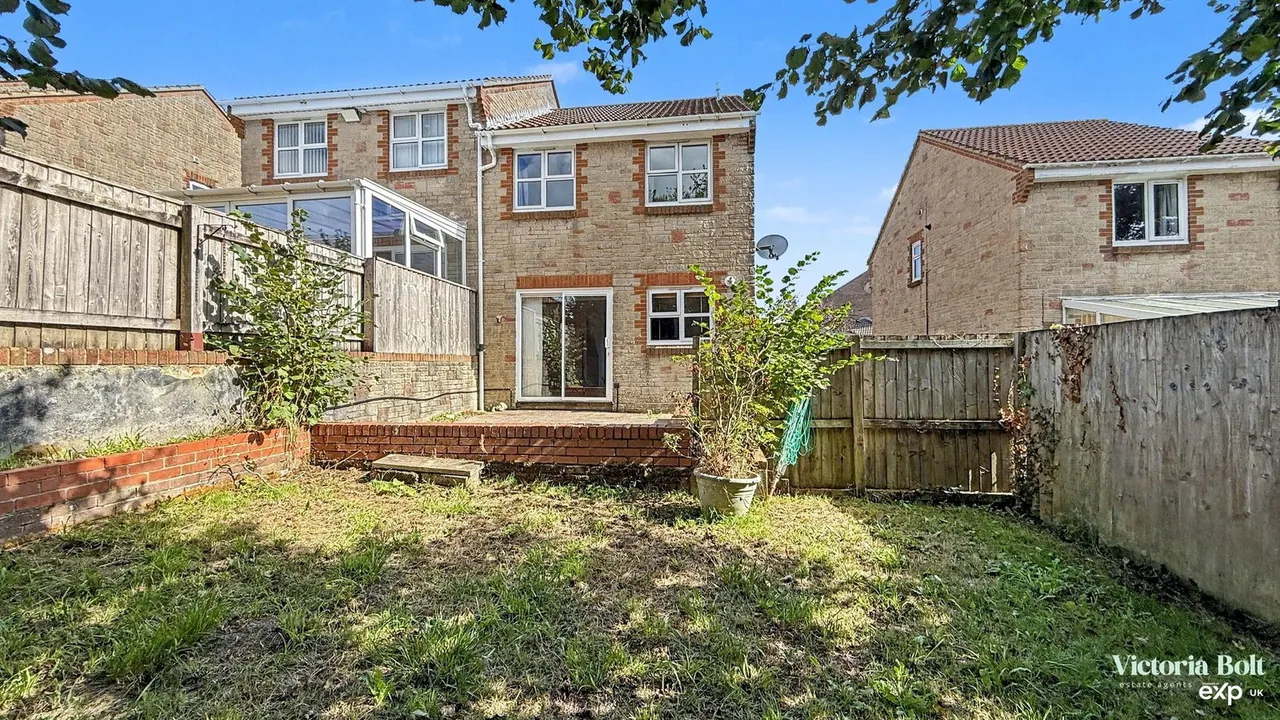 Fernbank Avenue, Ivybridge, photo 13