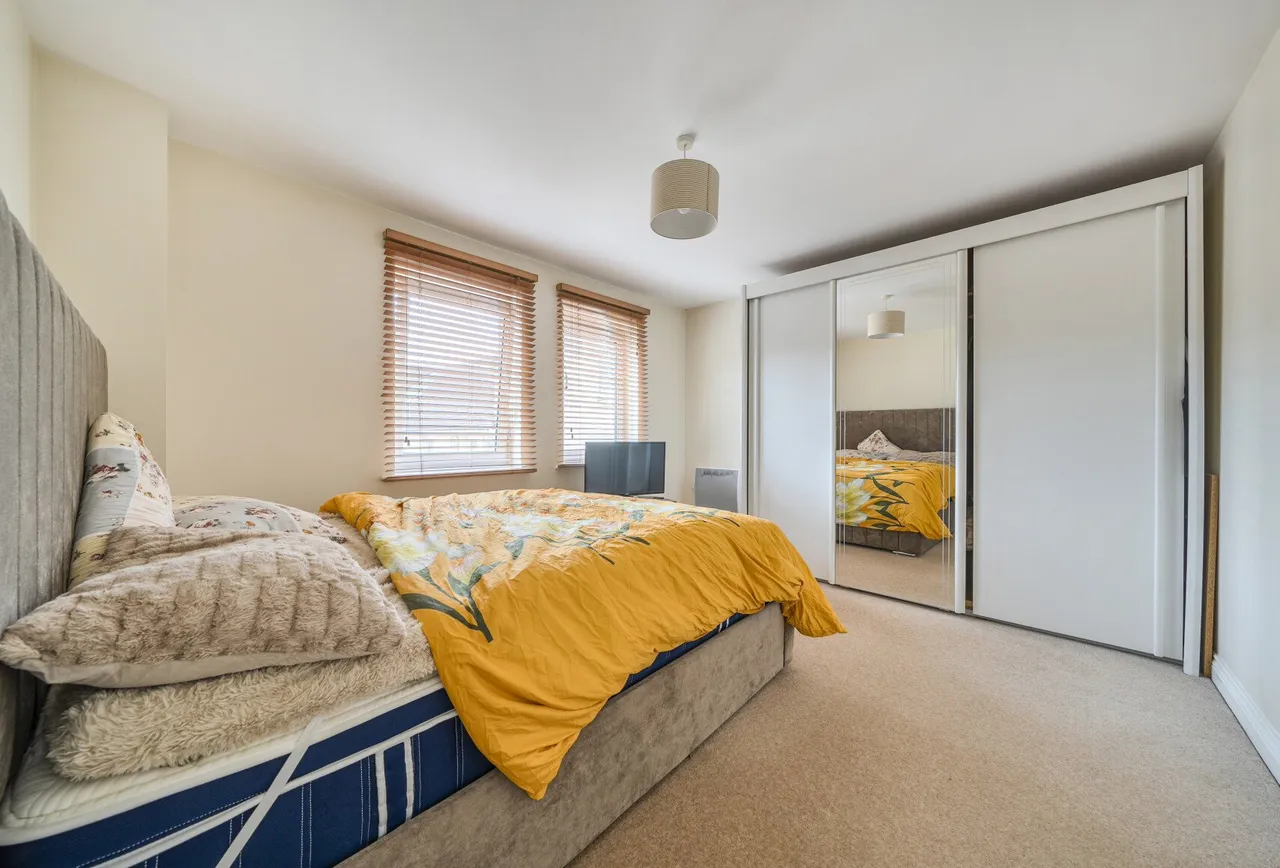 1 bed flat for sale — Queripel Close, Tunbridge Wells, TN2 3GH
