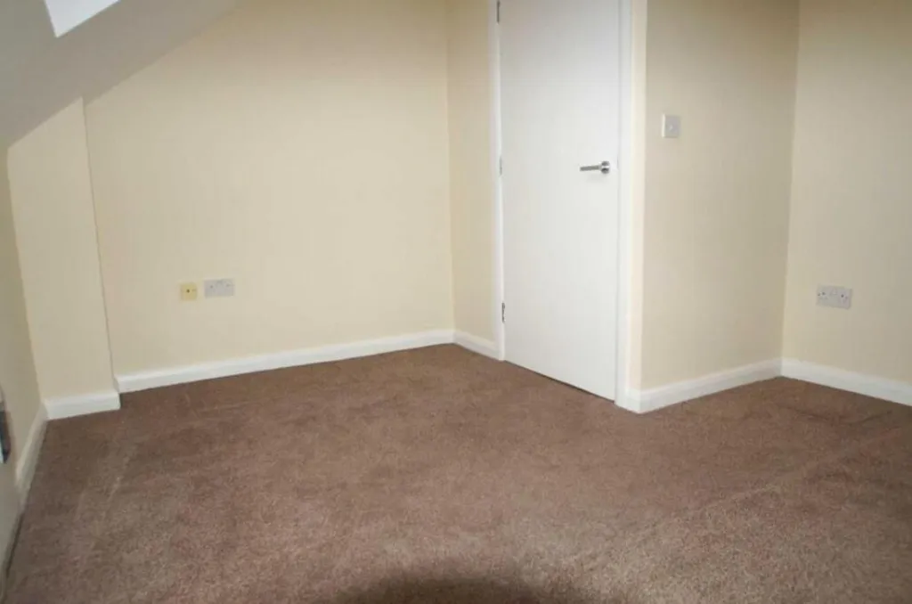 Selby Road, Leeds, LS15, photo 5