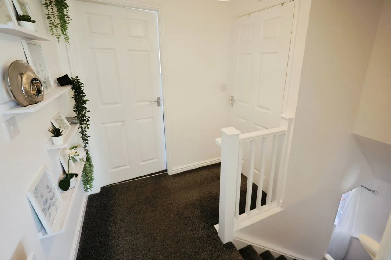 Henson Close, Chilton, DL17, photo 7