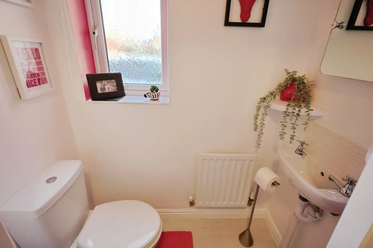 Henson Close, Chilton, DL17, photo 6