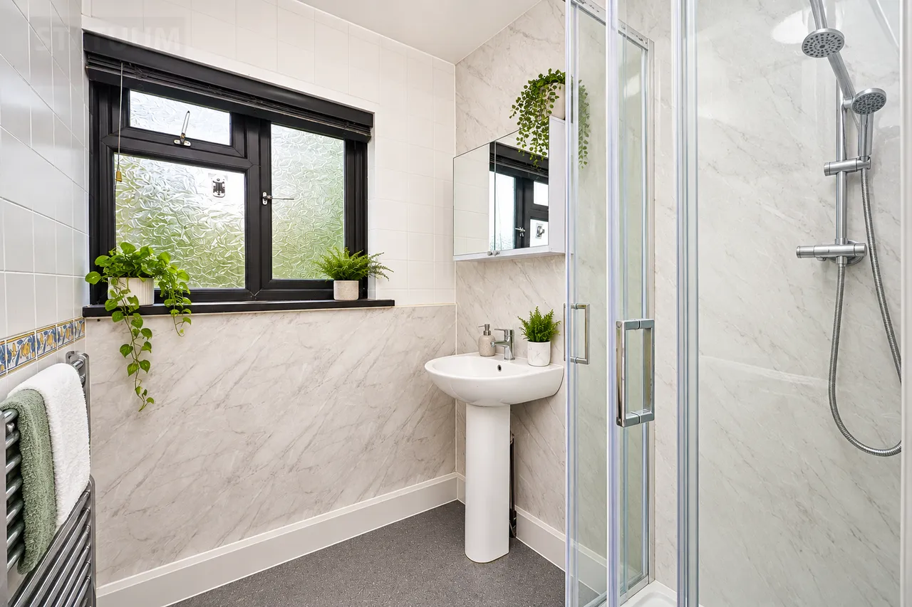 Tavistock Gardens, Seven Kings, IG3, photo 17