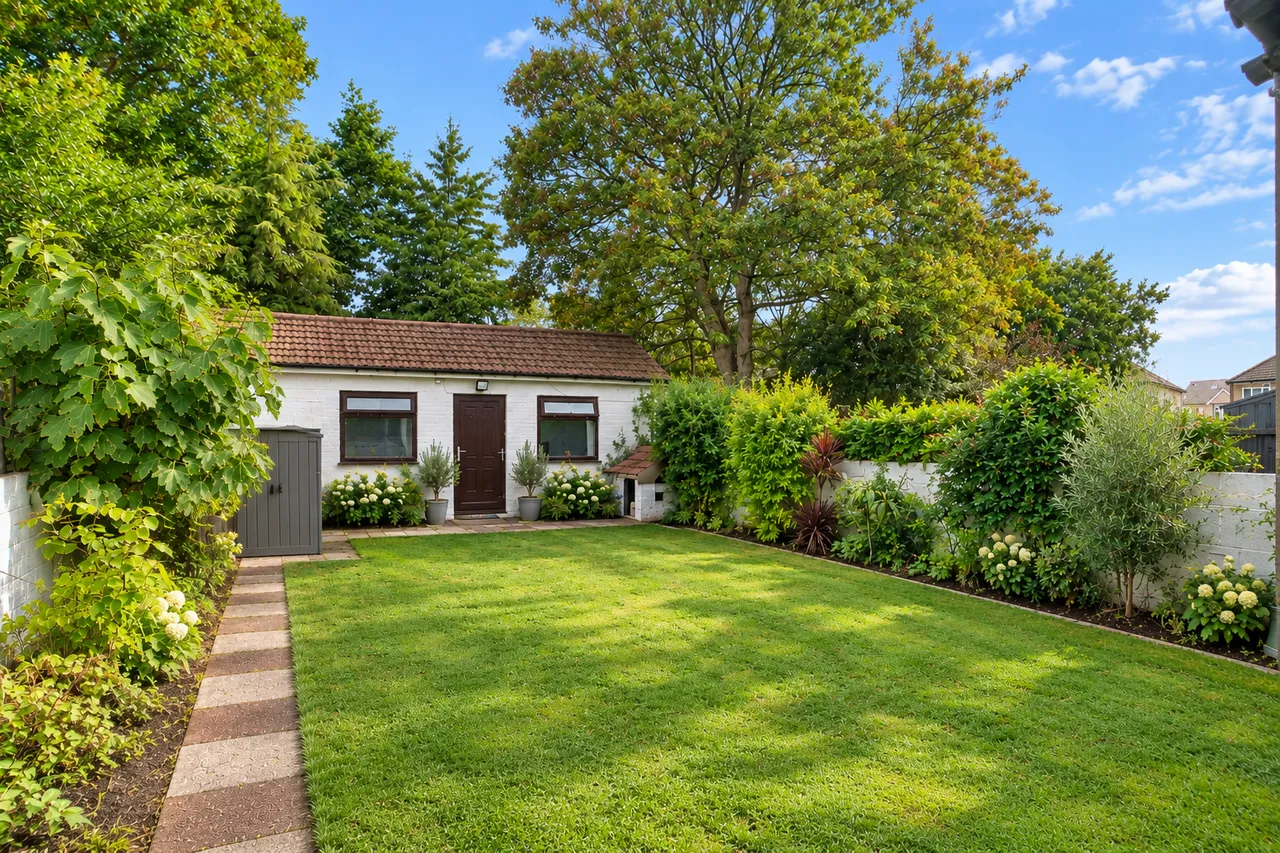 Tavistock Gardens, Seven Kings, IG3, photo 19