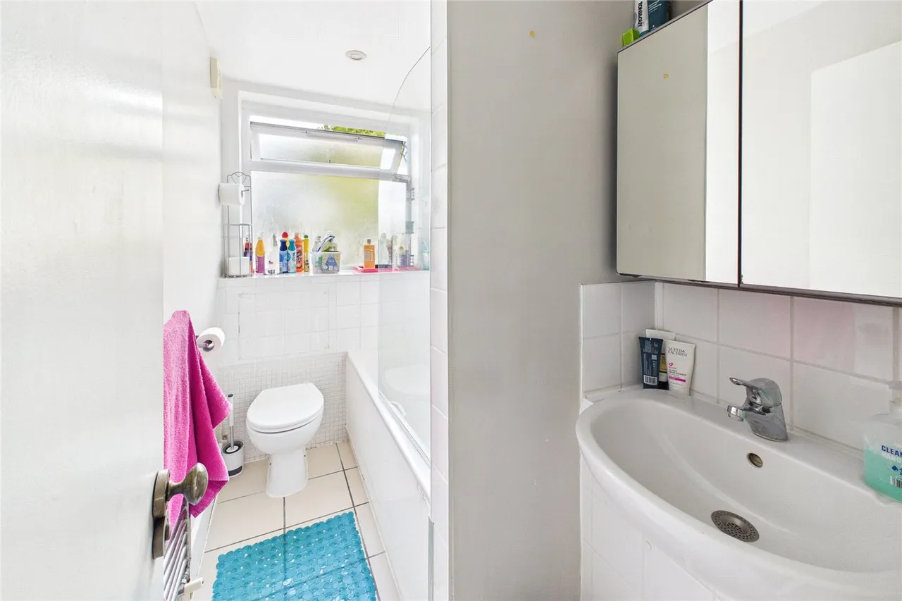 Beechcroft Close, Valley Road, London, SW16, photo 5