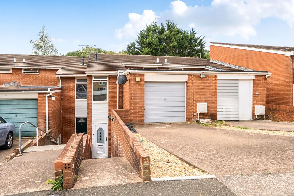 4 bed house for sale — Gloucester Road, Exeter