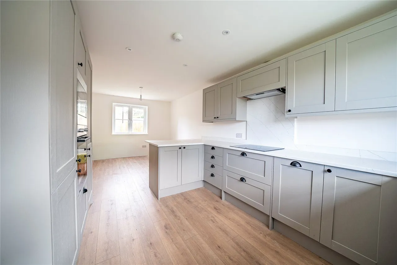 Great North Road, Micklefield, LS25, photo 3