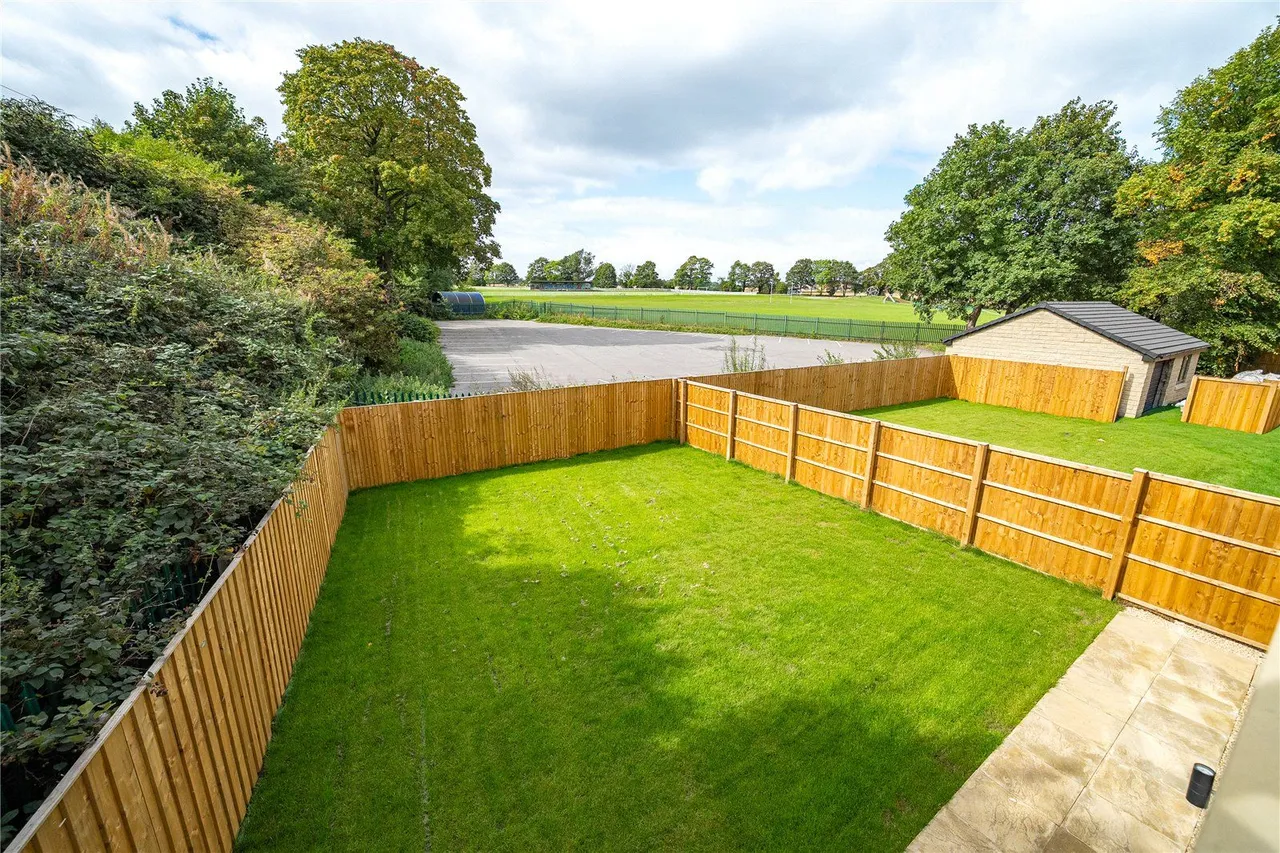 Great North Road, Micklefield, LS25, photo 8