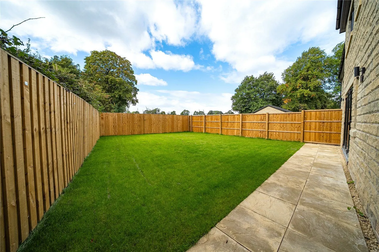 Great North Road, Micklefield, LS25, photo 21
